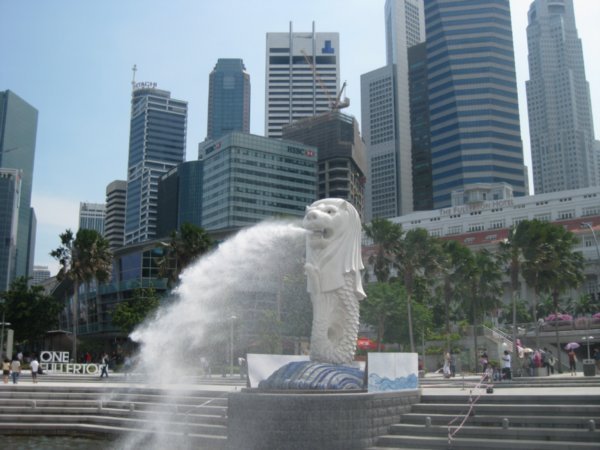 6. The emblem of Singapore - the Merlion