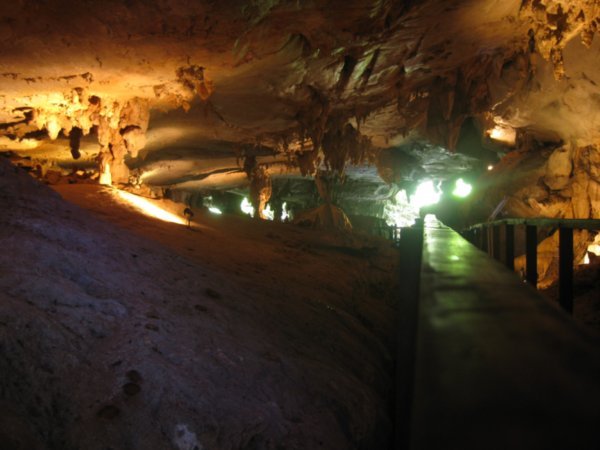 42. Lang's Cave,Gunung Mulu National Park