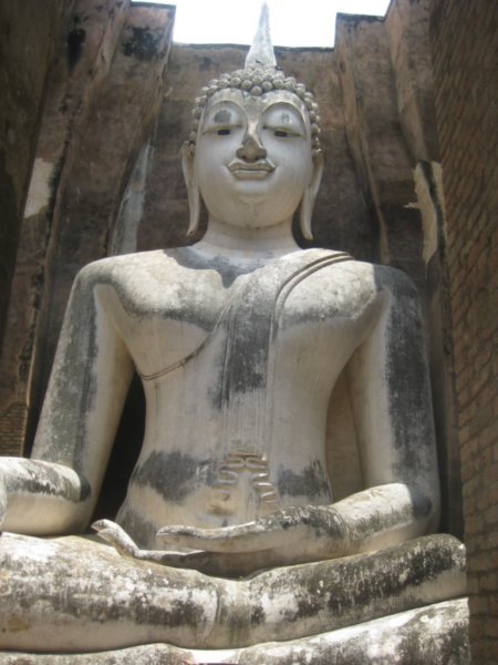 28. Wat Si Chum, Sukhothai