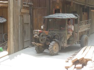 42. It's a Laos tractor + roof...in China!, Chengyang