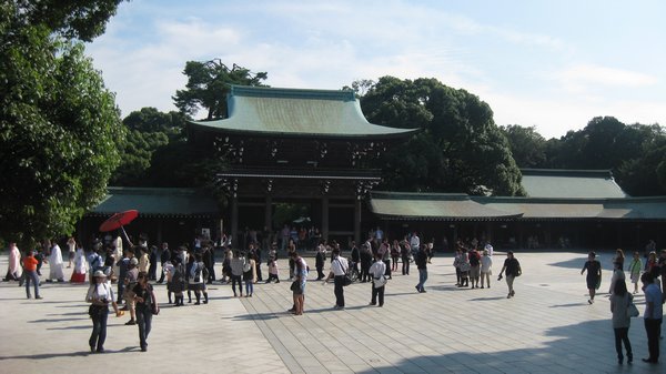 60. Meiji Shrine & wedding procession, Tokyo
