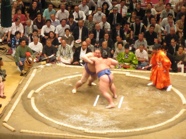 105. Sumo Wrestlers in action, Tokyo