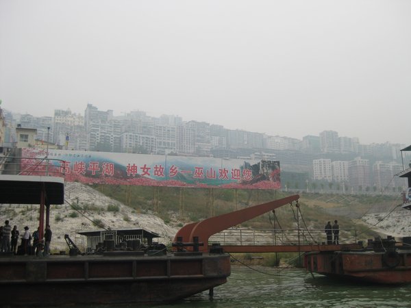 12. Does anyone live here....Wushan, Yangtze River