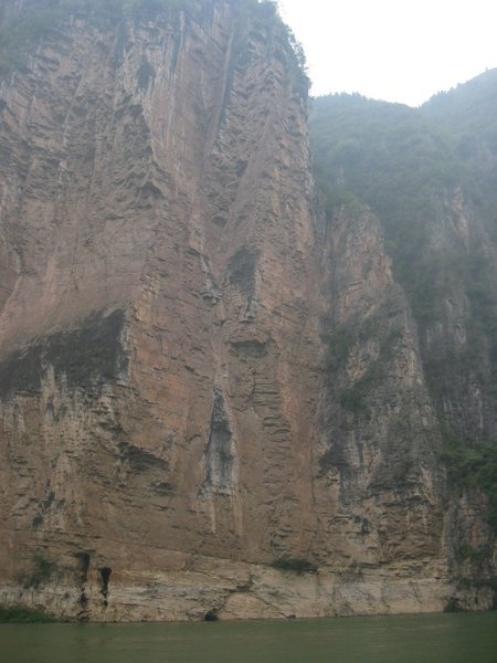 13. Amazing rock formations, Wu Gorge, Yangtze River