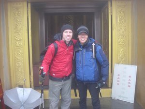 13. At the summit of Emei Shan with Jin