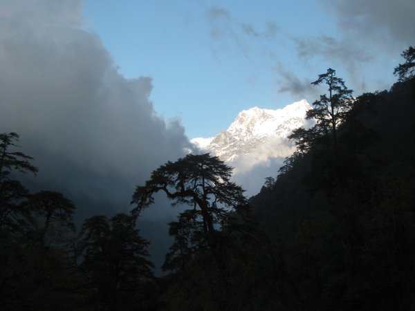 33. One of the Himalayan peaks pokes through the gloomy weather, Day 3, The Annapurna Circuit