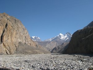 123. Glacial valley between Kagbeni and Manang, Day 7, The Annapurna Circuit