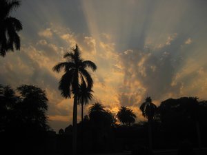 17. A special sunset in Delhi
