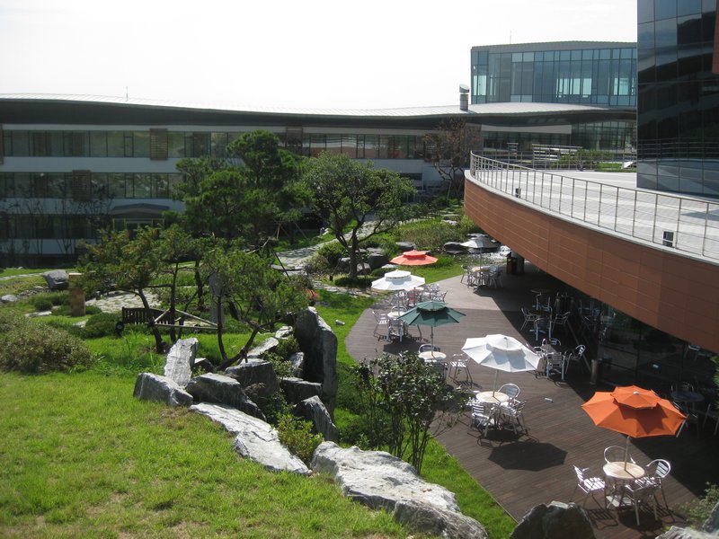 33. Gardens at Tesco Academy, Korea