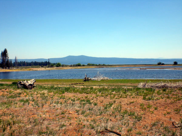 Lake Almanor from the road