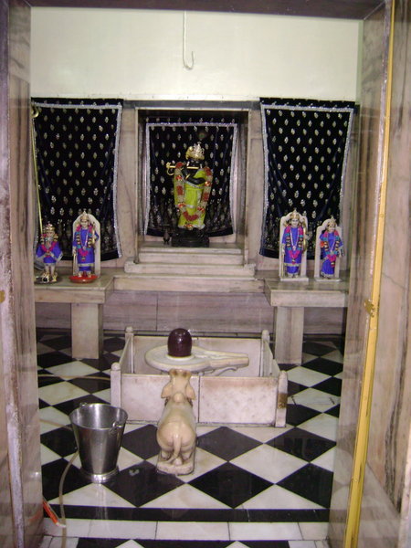 Inside Temple Sivananda Kutir