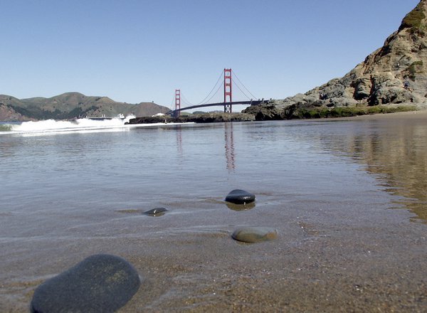 Golden Gate bridge from Ocean Beach