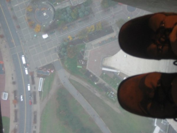 Thats 500 meters down and me standing on glass