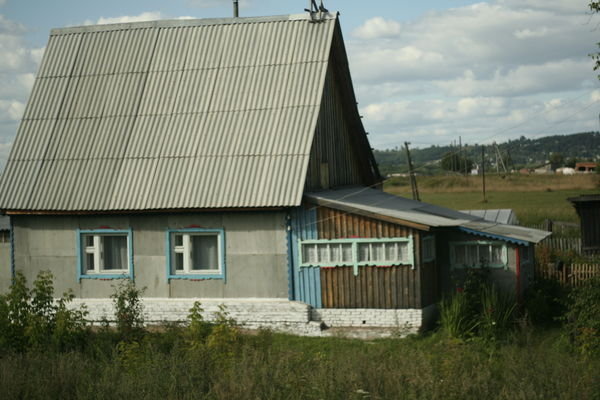 Another house between Balyzino and Perm