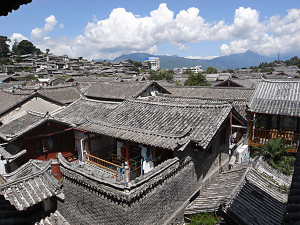 Old Lijiang from roof tops