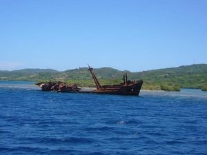 Shipwreck near Roatan
