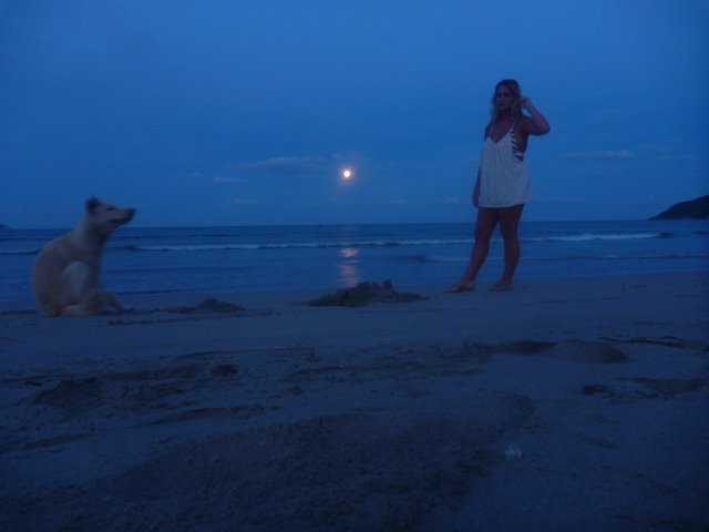 Anka en haar maat met de maan