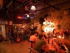 Een bar in El Nido