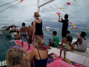 Feesten met de locals op de boot