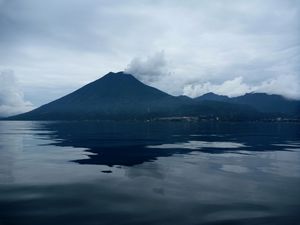 Vulkaan lago Atitlan