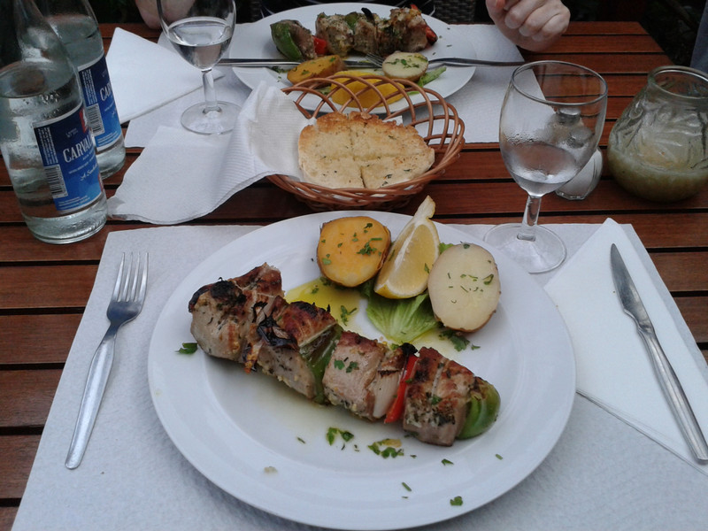 Amazing tuna skewer - Restaurant "Vila Ventura" in Canico de Baixo