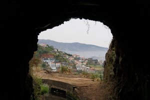 Levada do Norte: It is not necessary to cross this tunnel, we were just curious what is inside :)