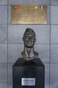 Christiano Ronaldo statue at the airport