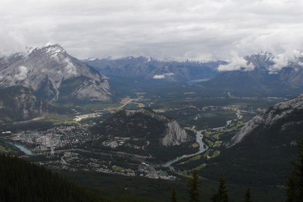 Banff und Umgebung von oben