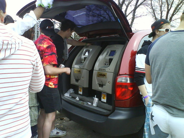 ATM-Auto von innen
