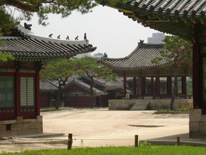 The courtyard of Changgyeonggung palace 