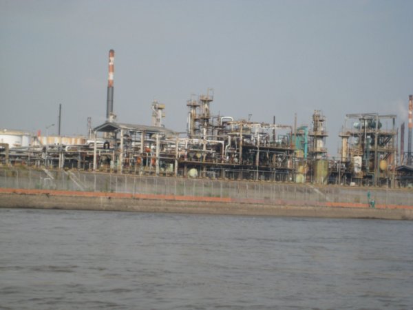 The oil refinery town