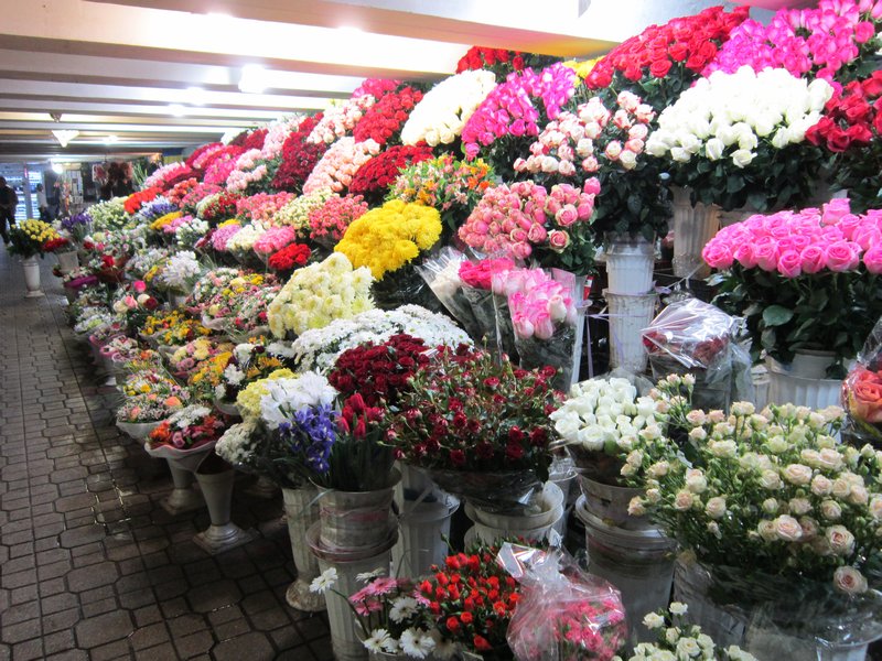Kukkakauppa metrotunnelissa
