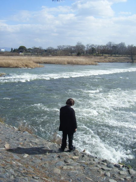 Mark by the river