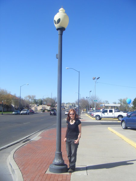 Alien street lamp in Roswell