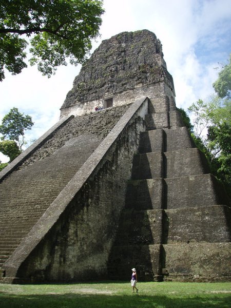 Very scary, very high Mayan temple
