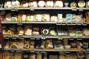 Cheese section in supermarché