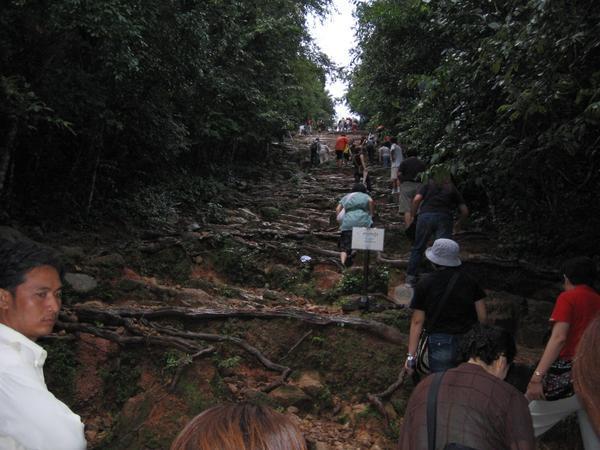 The climb up to Phnom Bakeng for Sunset