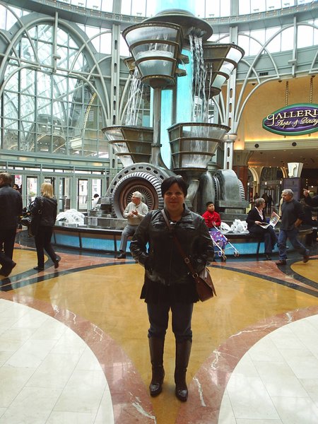 The Mall at Niagara Fallsview Casino