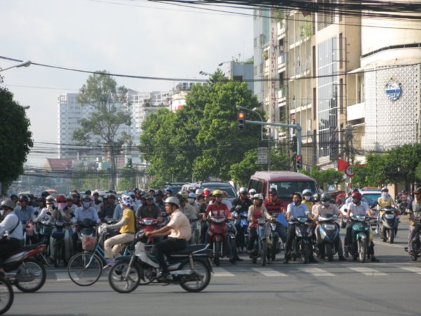 En Saigon hay mas de 8 Millones de motos!