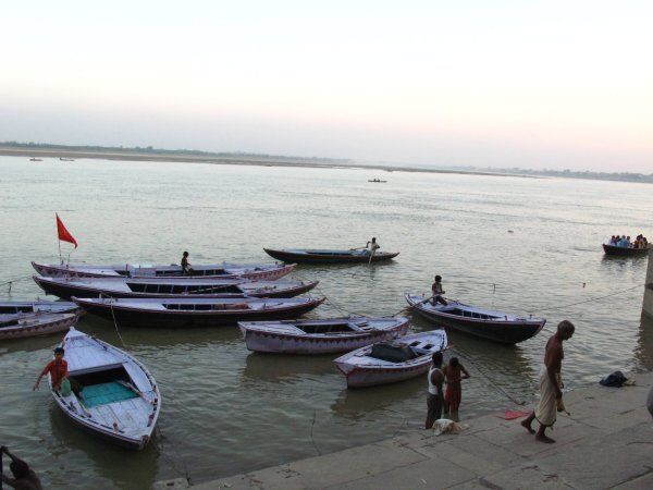 Amaneciendo en el Ganges