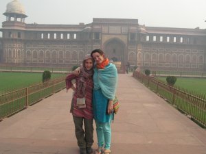 Con nuestra adorada amiga Diana Carolina en el fuerte en Agra