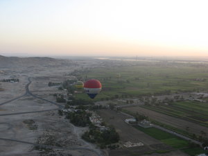 Balloon ride over the West Bank of Luxor