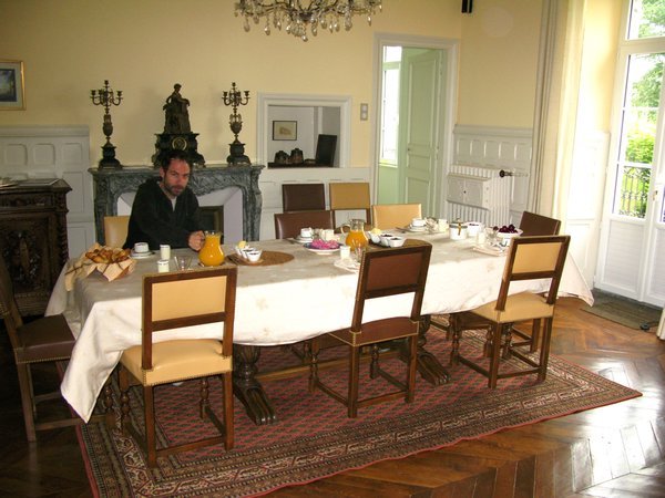 Jordi at the breakfast table