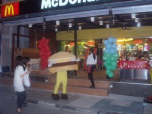 Phukets tourist attractions - McDonalds