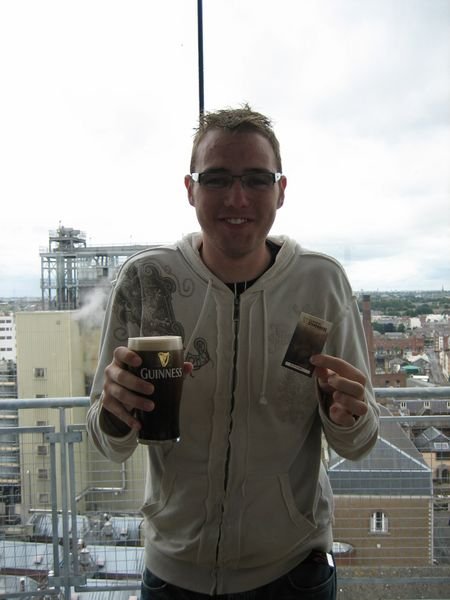 Free Pint and the Gravity Bar
