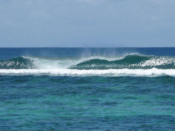 Ha'atafu waves
