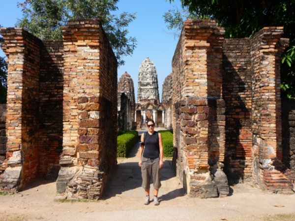 Polly at the entrance to Wat Si Sawai