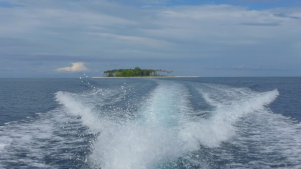 Leaving Sibuan in our wake