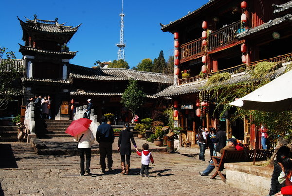 Town Sq. Lijiang