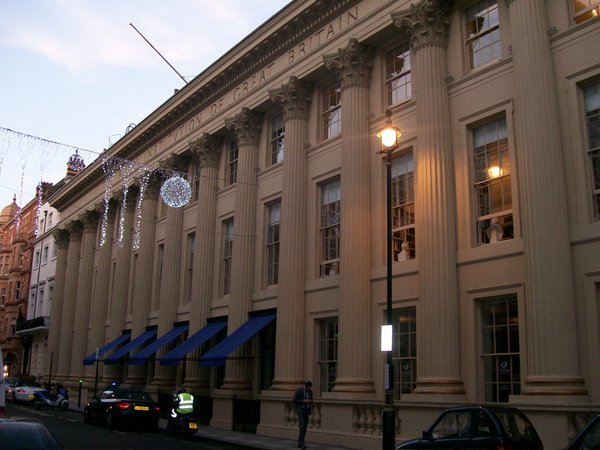 The Royal Institute (RI)